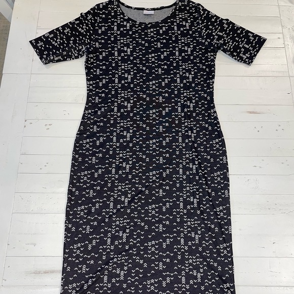 BOGO FREE Lularoe Julia Dress - Picture 5 of 5